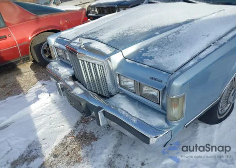 1985 Lincoln Town Car z USA, uszkodzony, nr VIN 1LNBP96F8FY602123